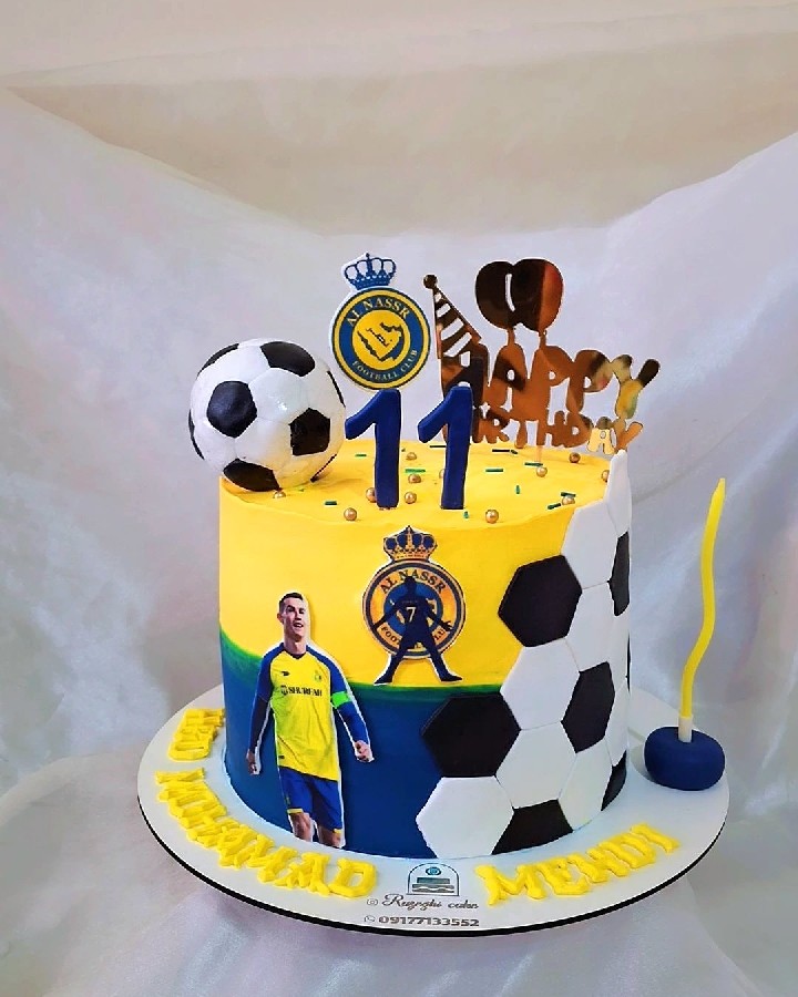 کیک فوتبالی