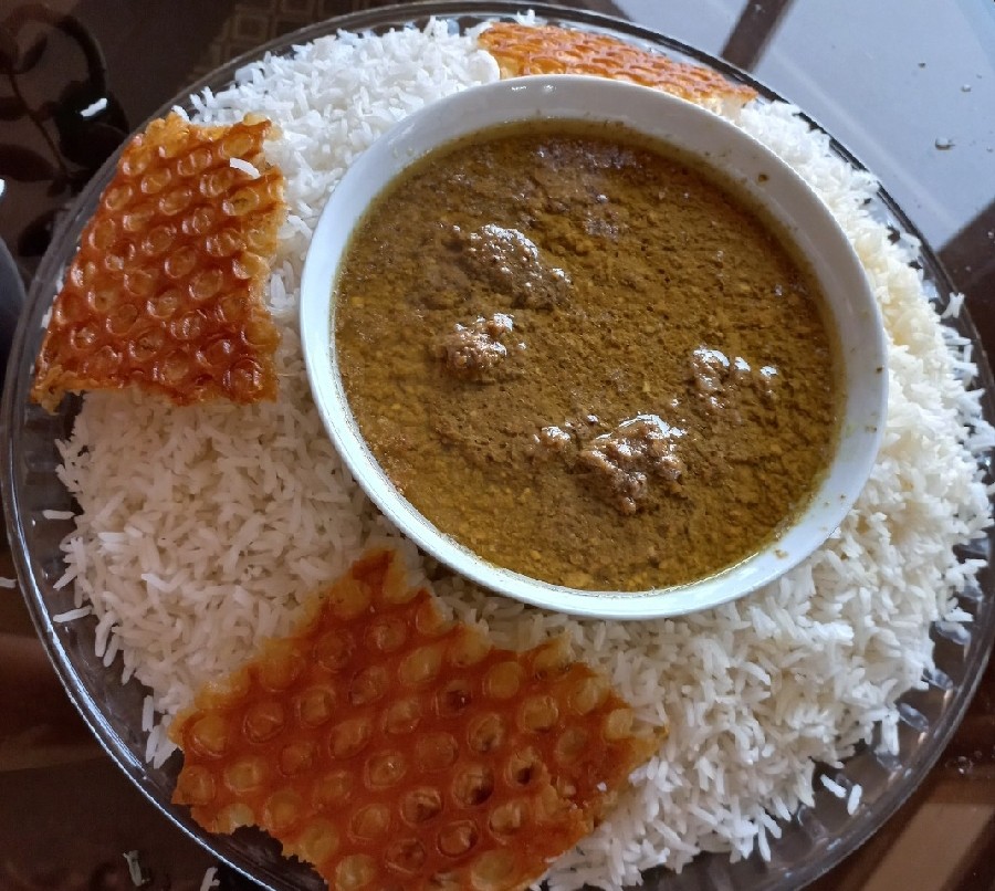 فسنجون با گوشت قلقلی