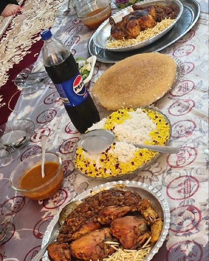 مهمانی نهار به مناسبت ختنه سوران نوه عزیزم# جاتون سبز