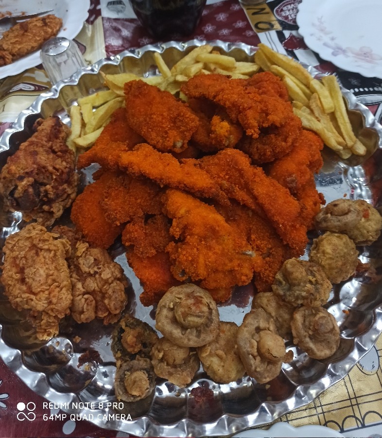 مرغ و قارچ سوخاری