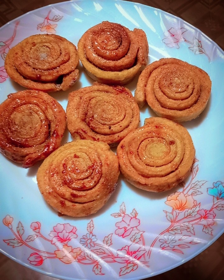 شیرینی دارچینی