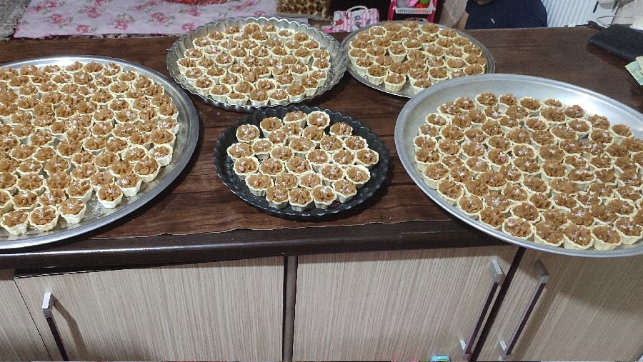 حلوای شهادت حضرت زهرا برای مدرسه پسرم