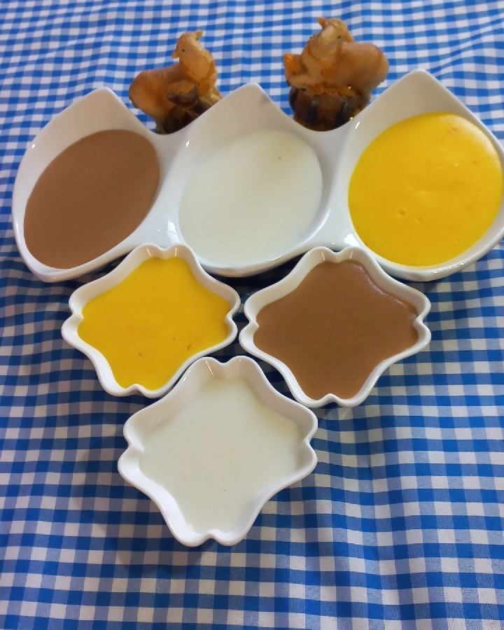 فرنی سه رنگ 