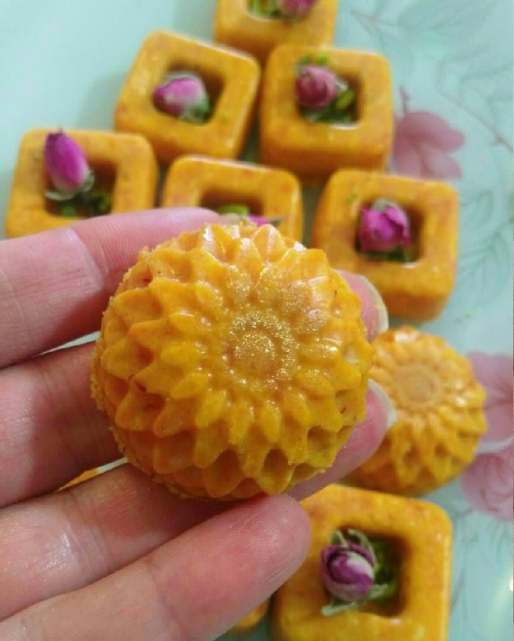 حلوا بوتیکی زعفرانی