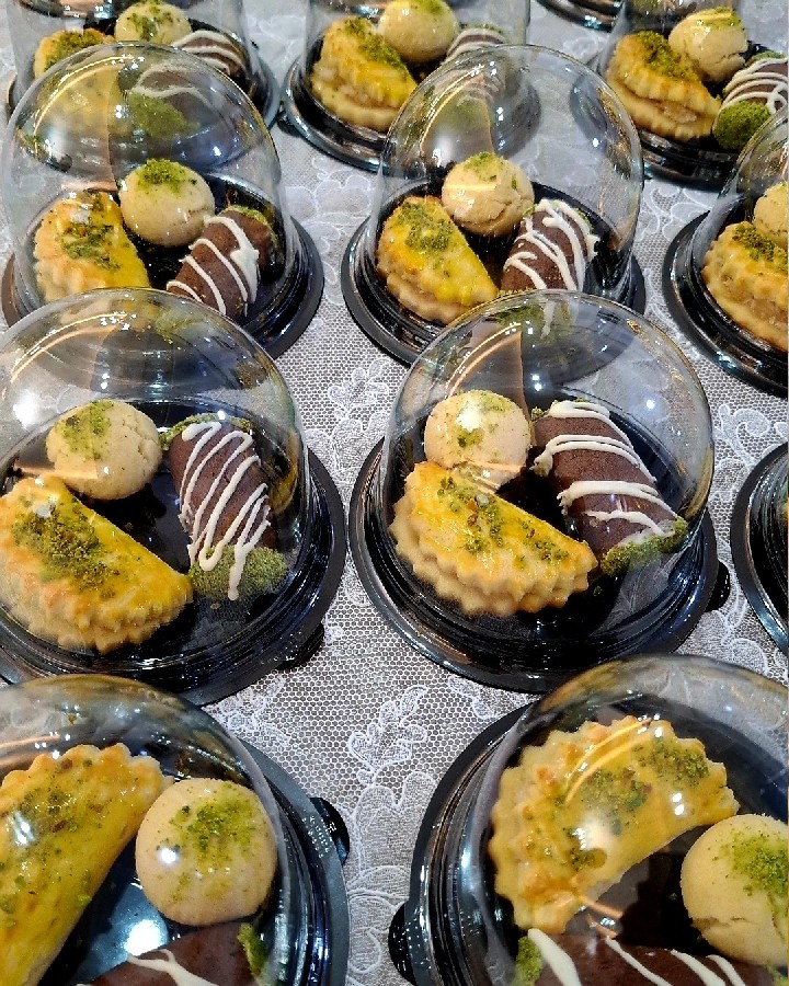 شیرینی آناناسی شیرینی زنجبیلی شیرینی مابل چاکلت ?