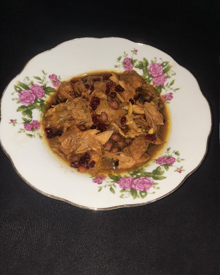 بوقلمون مخصوص با سس رب انار