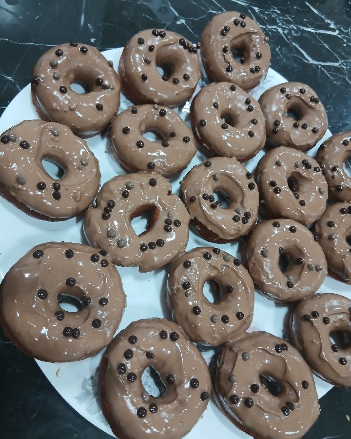 دونات شکلاتی