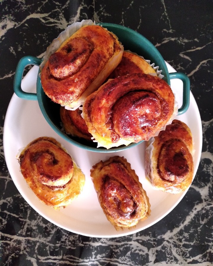 نان رول دارچینی