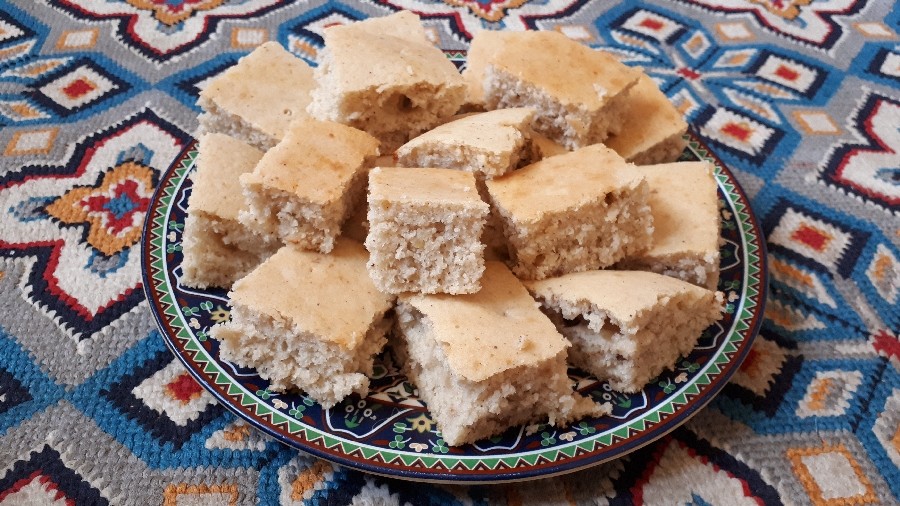 کیک موز و گردو