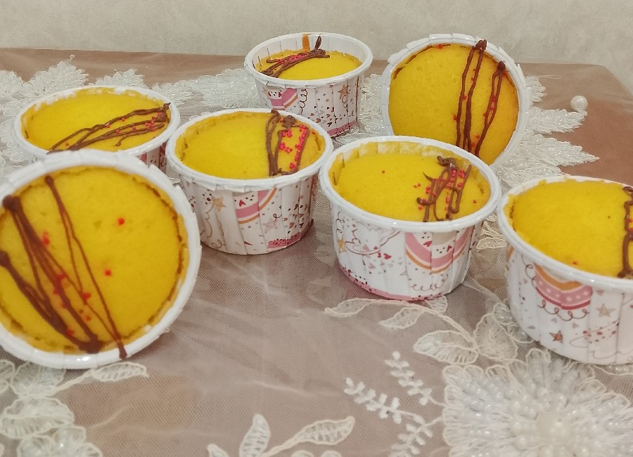 کاپ کیک زعفرانی