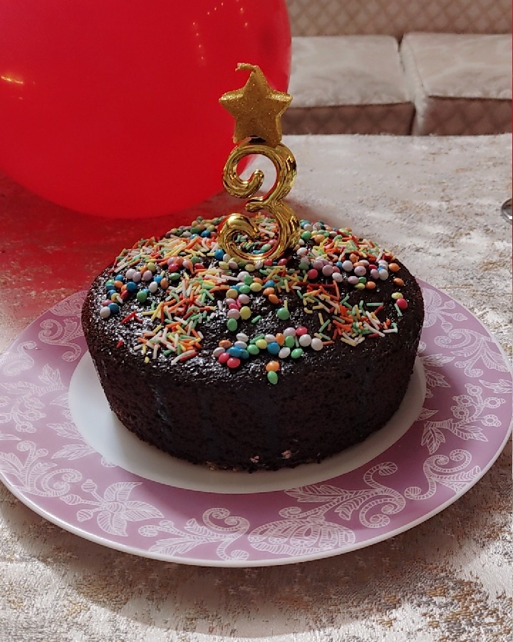 کیک برای سومین سالگرد عروسیمون 