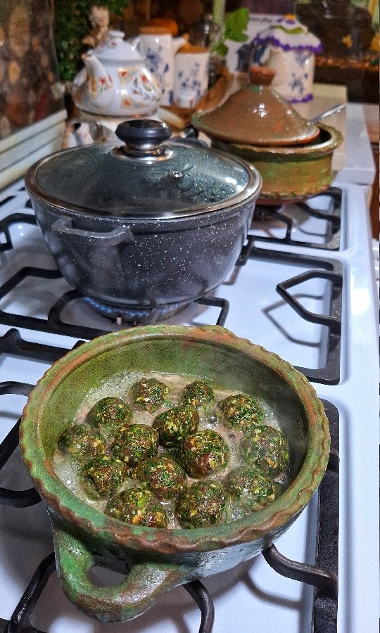 عکس مرحله 3 تهیه خورش انارویج