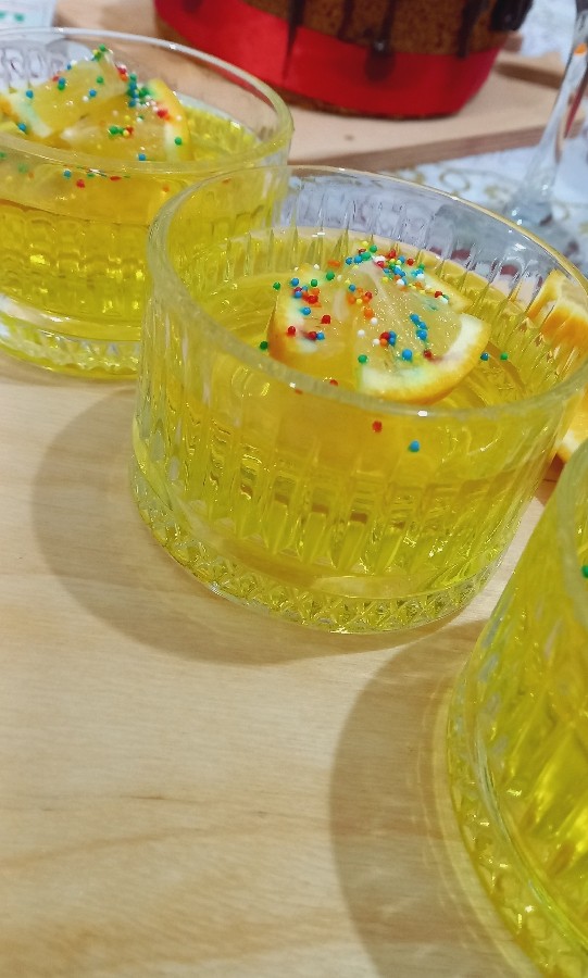 ژله وکیک تولد.