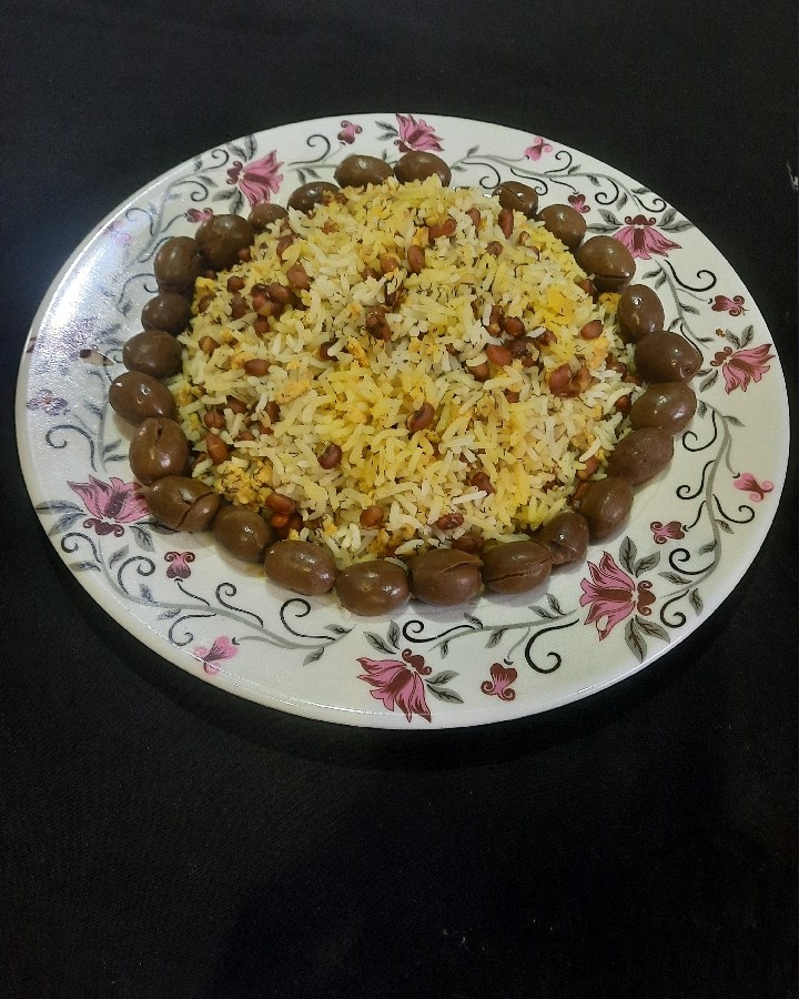 لوبیا چشم بلبلی پلو شیرازی
