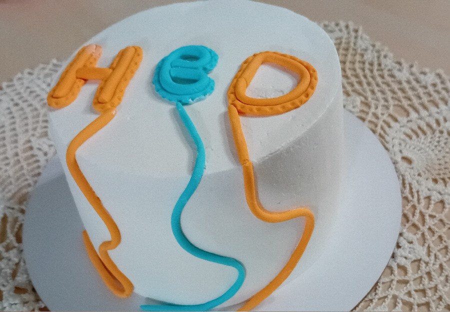 کیک بادکنکی