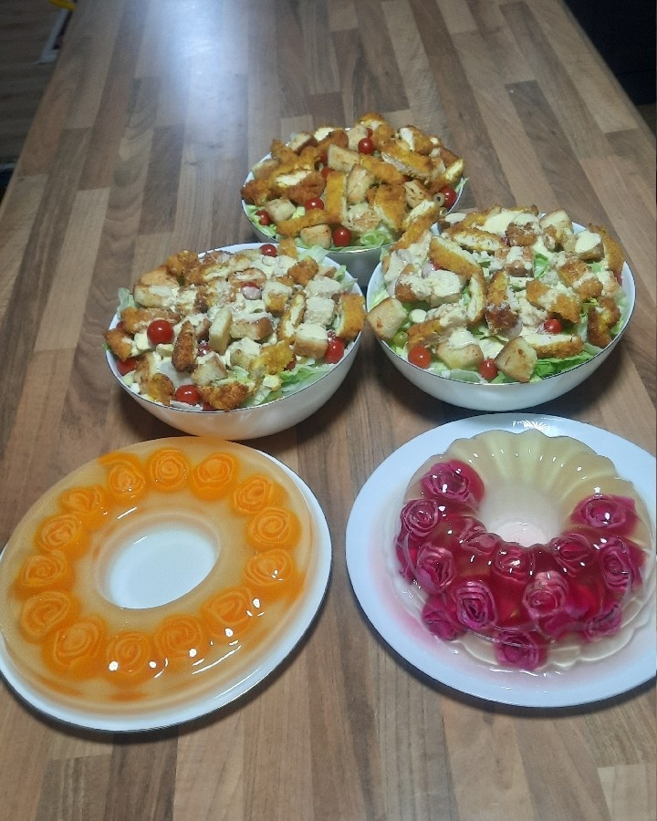ژله ویترینی،سالاد سزار،سینی مزه