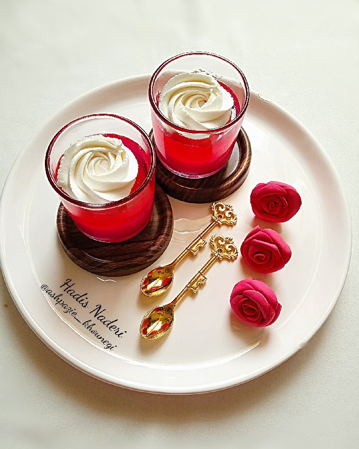 #ژله_توت_فرنگی