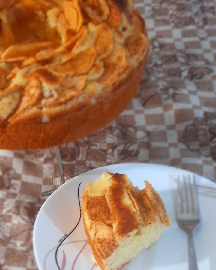 کیک سیب و دارچین