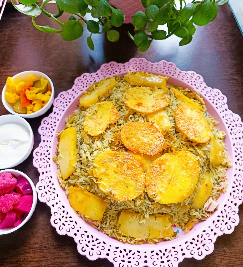 باقالی پلو با کنسرو ماهی