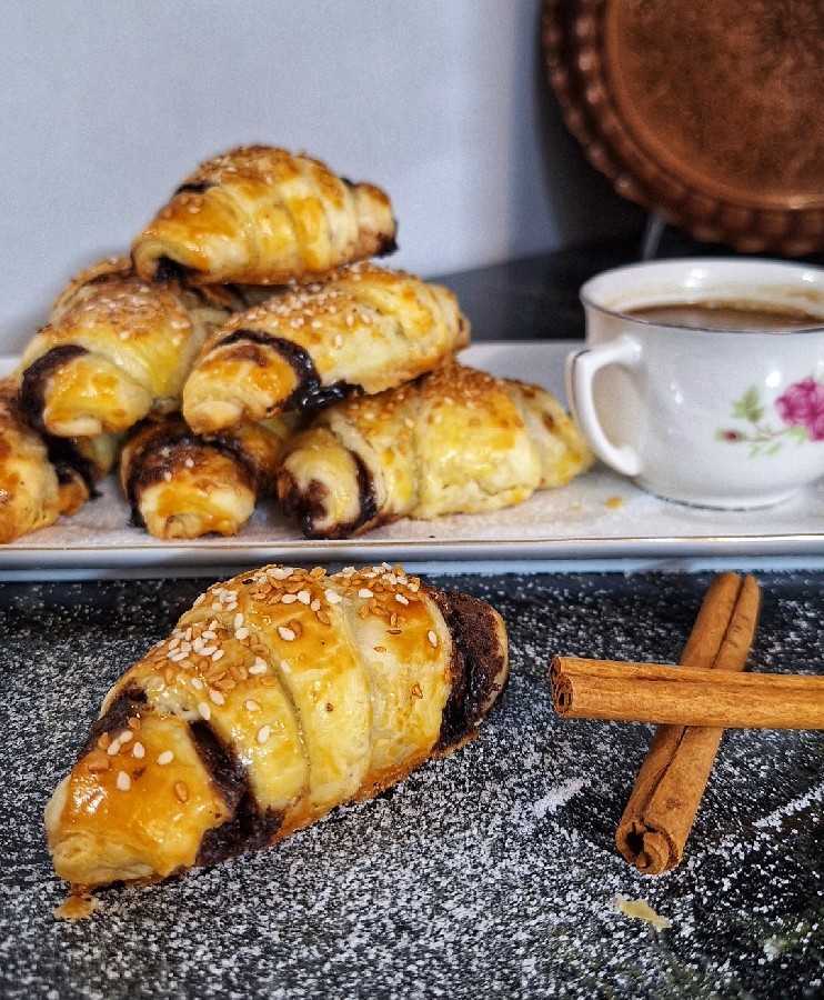 کروسان شکلاتی