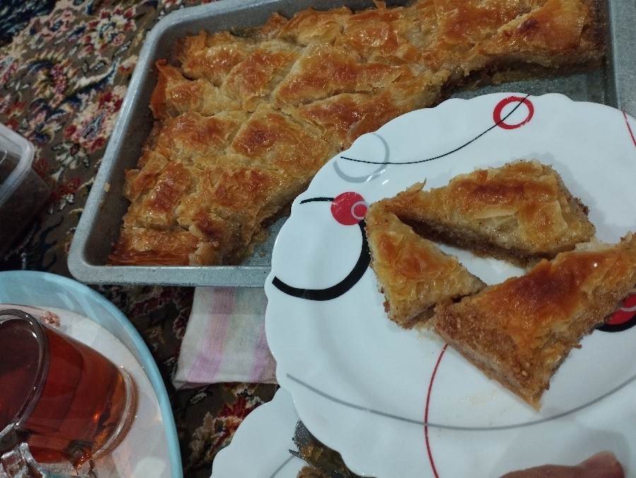 باقلوا بسک سحر پز البته با خمیر آماده 