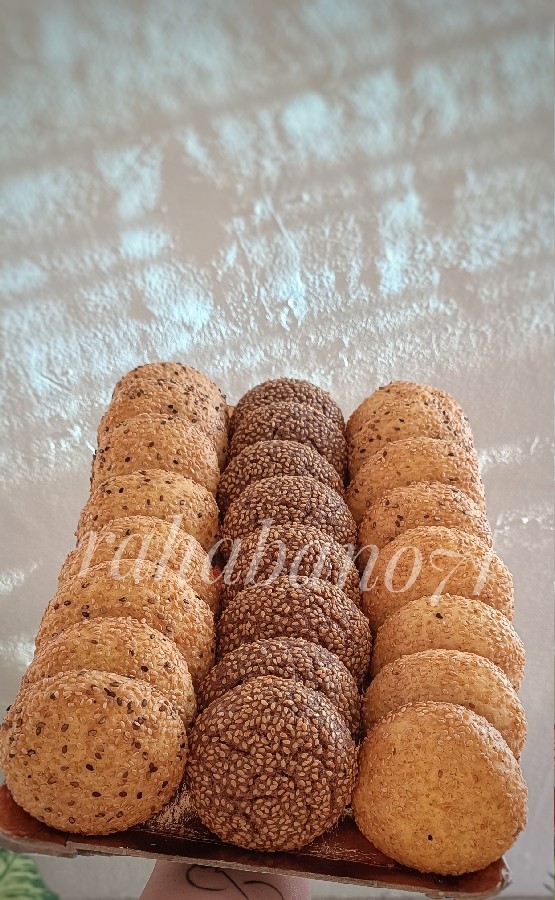 کلوچه کنجدی