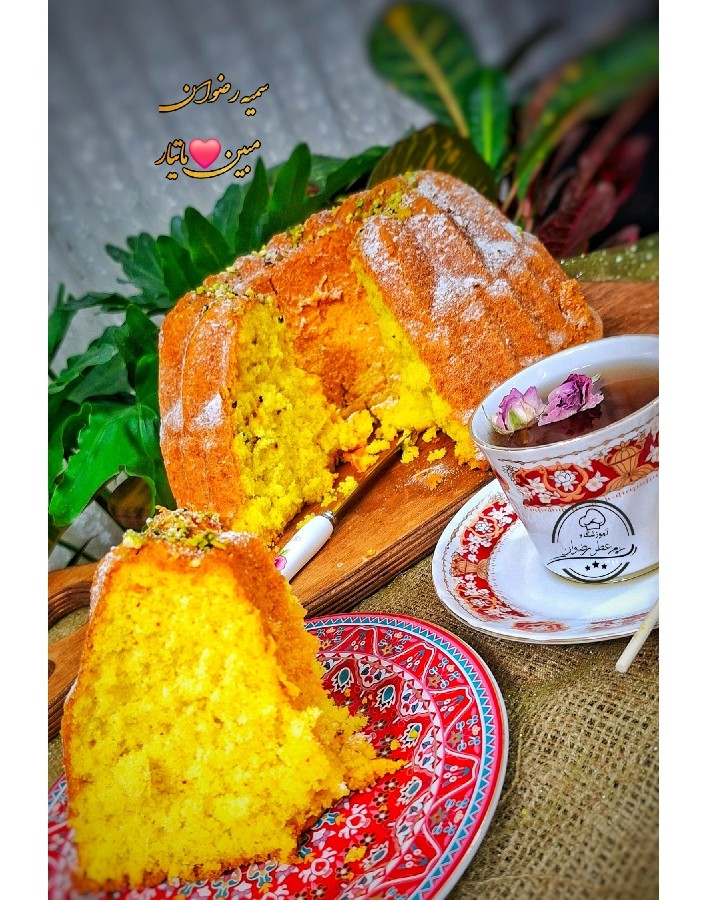 عکس کیک گل وزعفران وگلاب