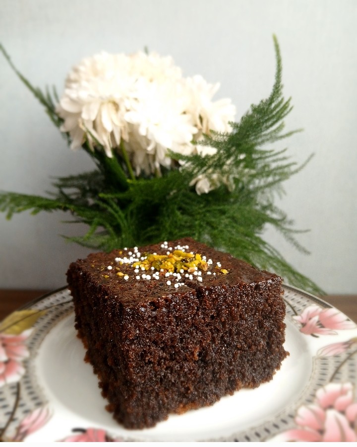 کیک خيس شکلاتی مروارید سیاه 