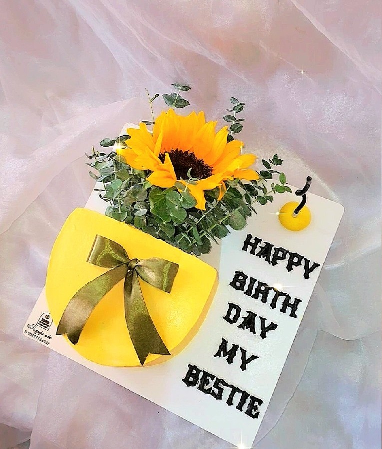 کیک زنانه گلدونی ترند