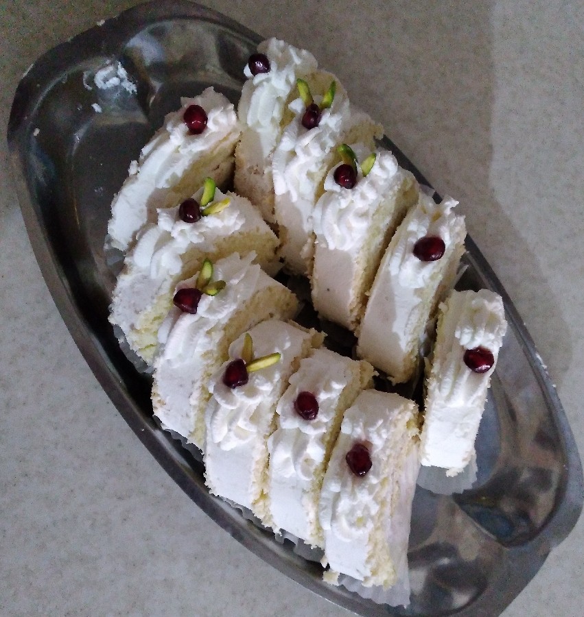 رولت و کیک خیس