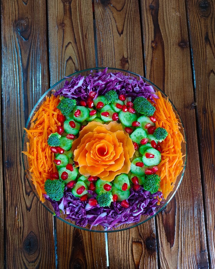 تزیین سالاد و سس...ورق بزنید 