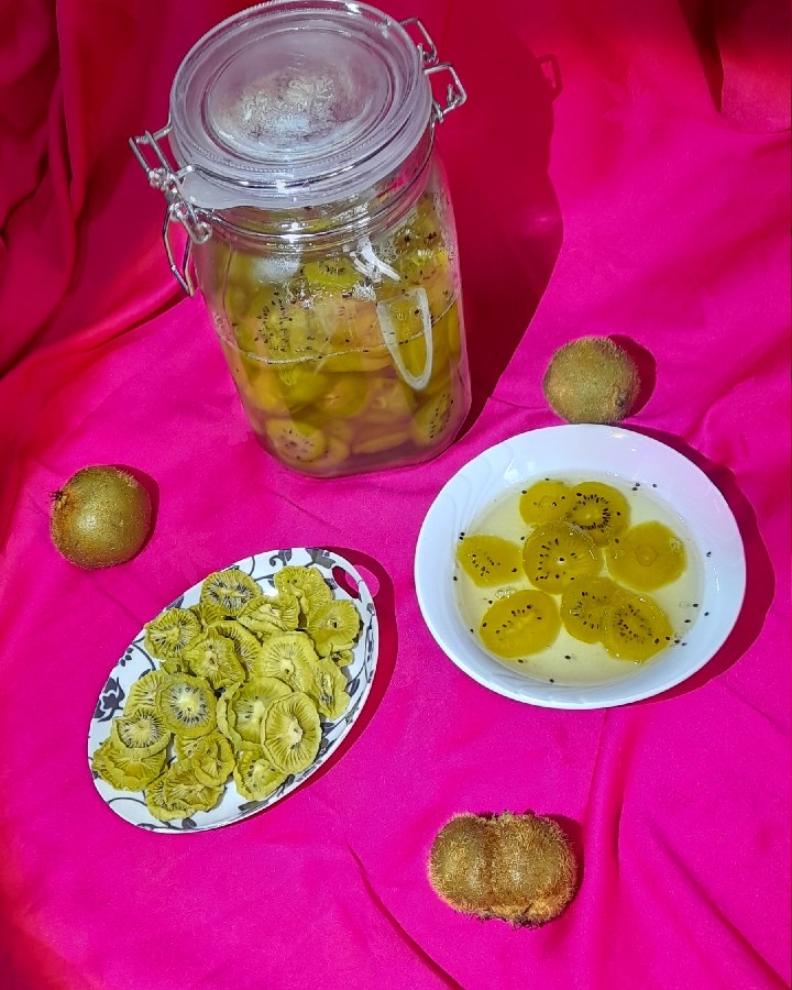 مربای کیوی و کیوی خشک خودم درستیدم