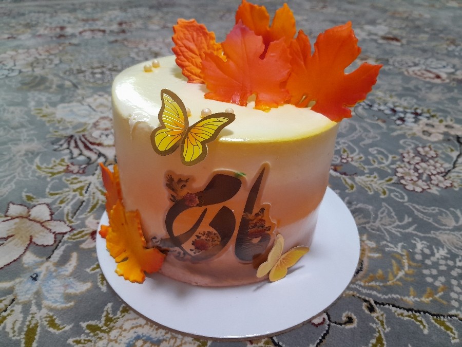 کیک روز مادر
مادران عزیز سرزمینم روزتان مبارک