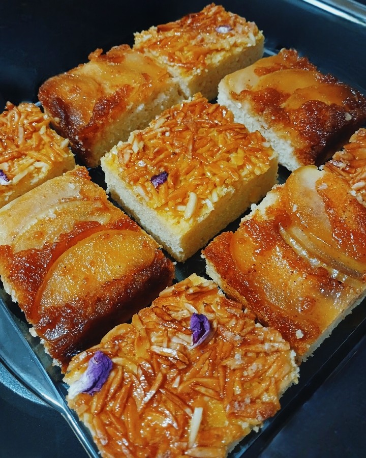 کیک ملکه بادام و کیک سیب