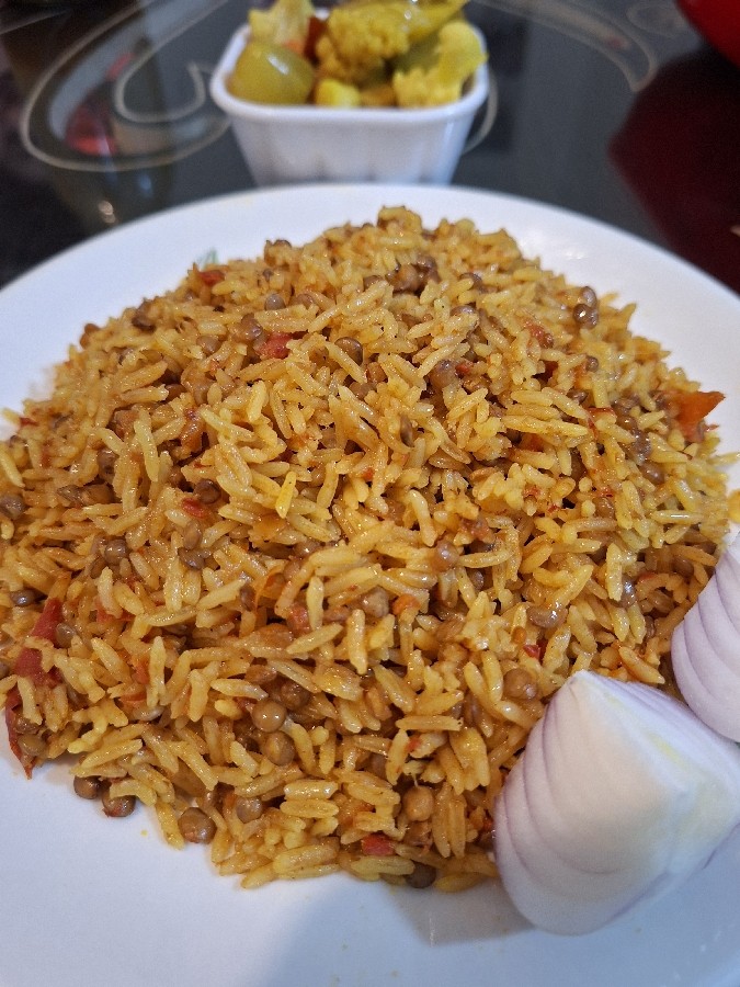 دمی گوجه و عدس 