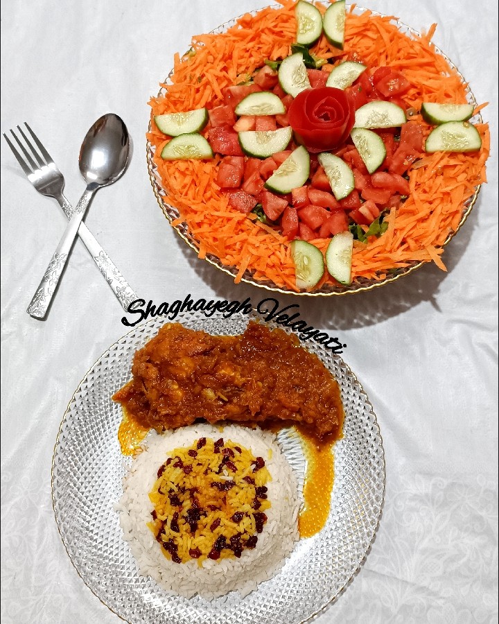 زرشک پلو با مرغ مجلسی دستورشو کپشن براتون میزارم