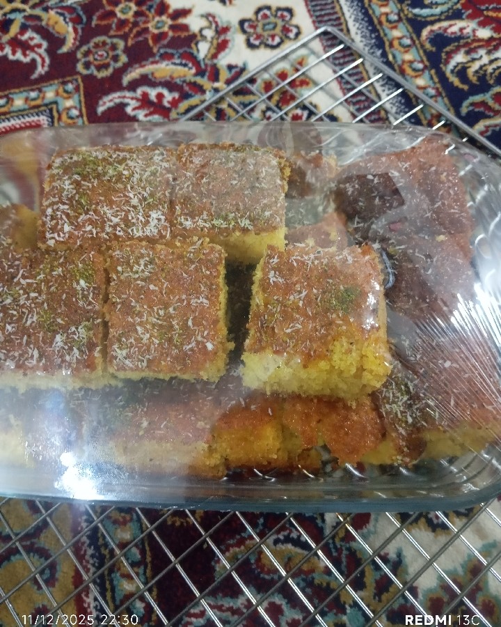 کیک هل وگلاب وحلوا