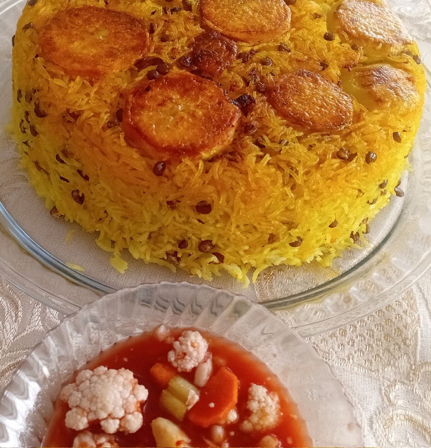 عدس پلو باسالاد مشهدی