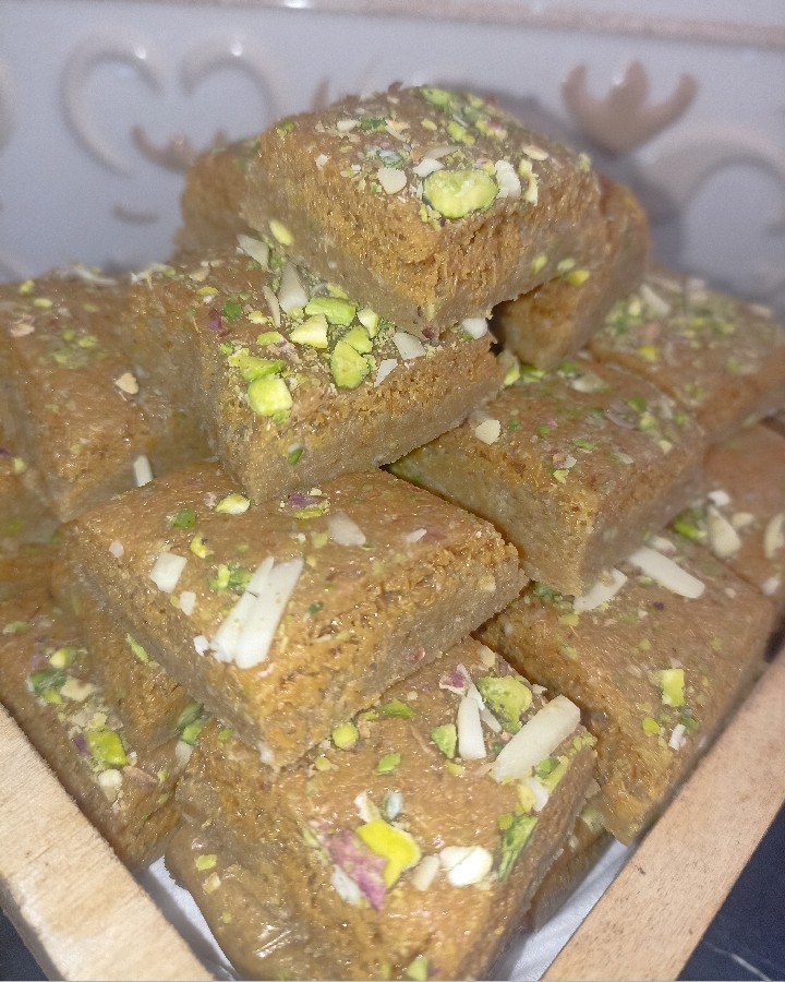 اسلایس پسته و بادام