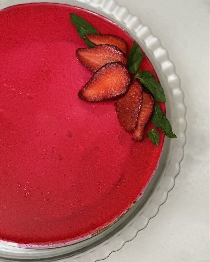 چیز کیک توت فرنگی