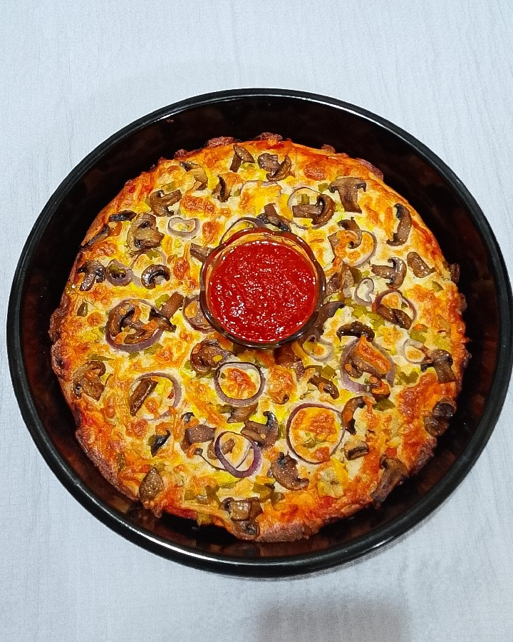 پیتزای مرغ‌و قارچ