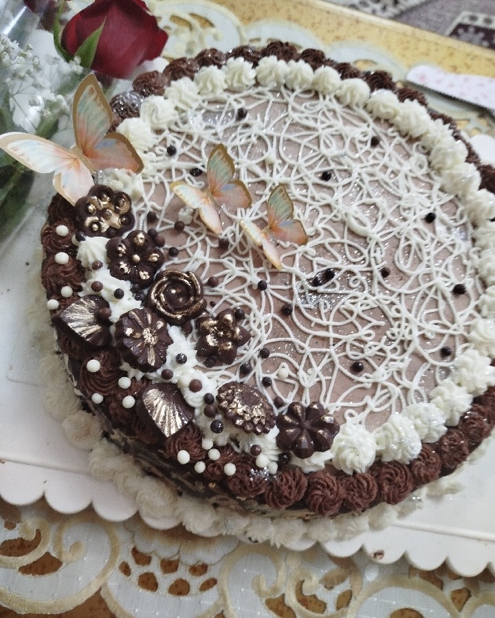 کیک به مناسبت میلاد حضرت زهراو روز زن وروز مادر.