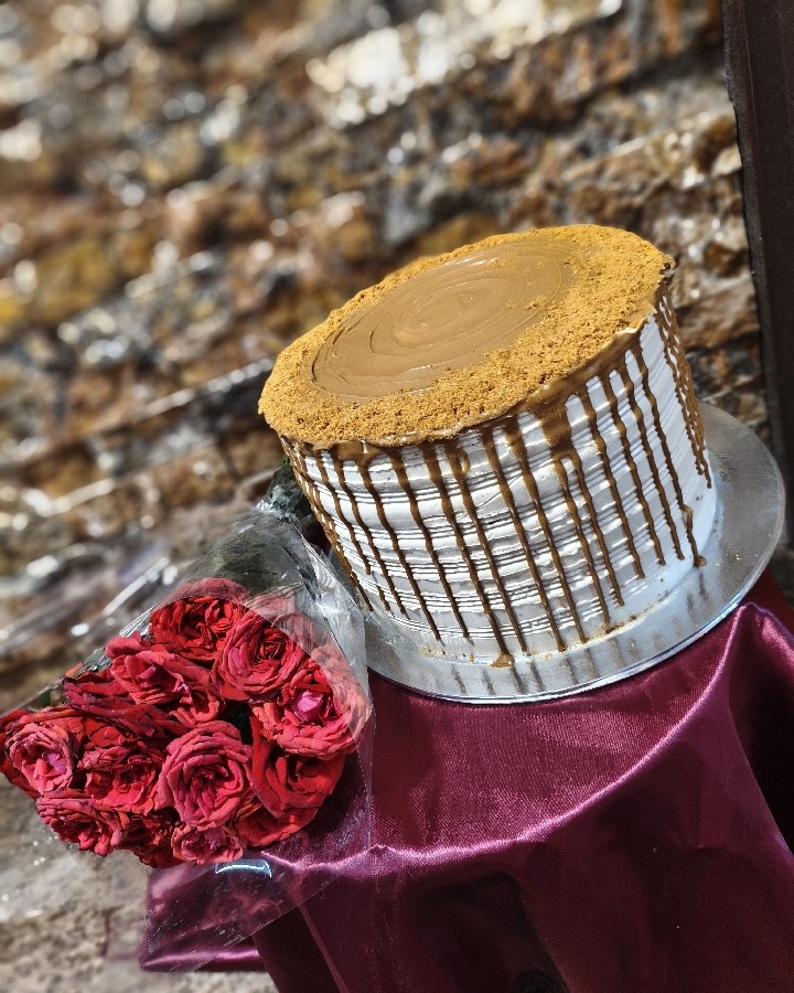 کیک خوشگلم باطعم لوتوس برای روزمادر برای مادر گلم???♥️♥️♥️♥️