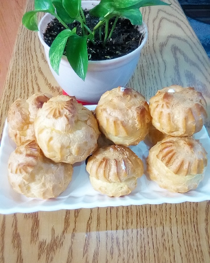 شیرینی نون خامه ای 