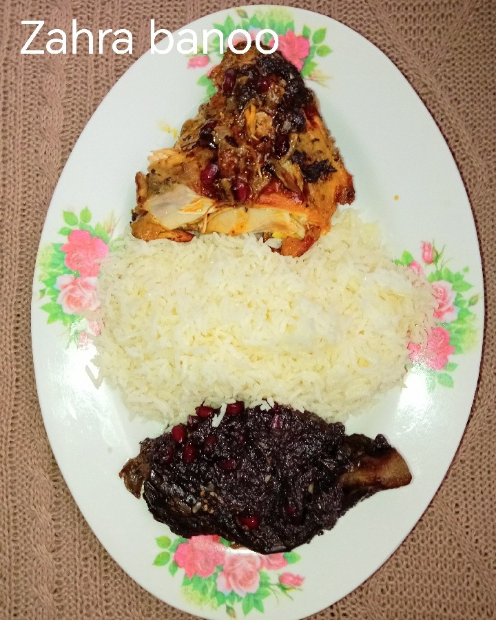 چلو مرغ ترش و بادمجون شکم پر. 