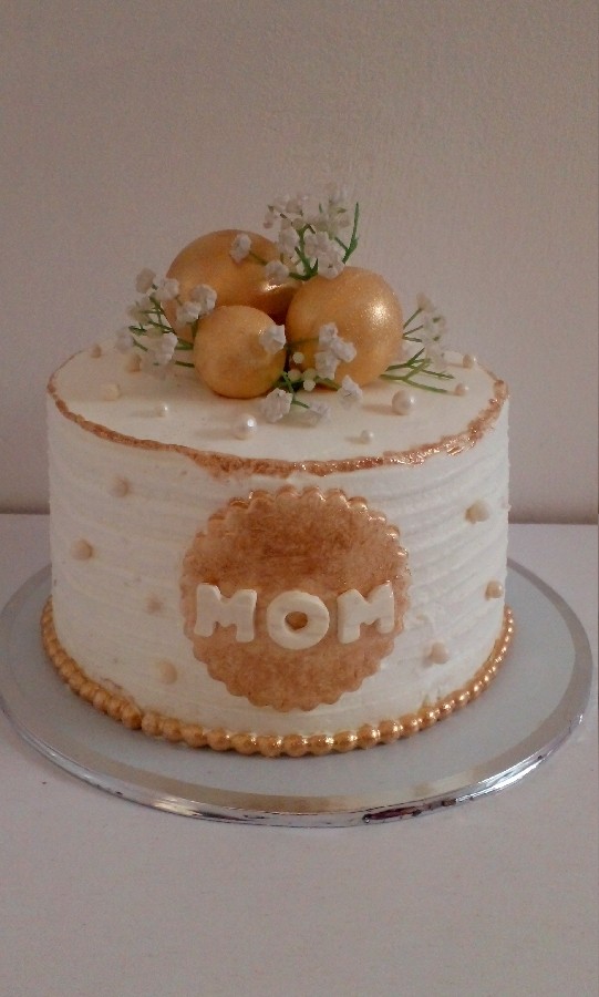 کیک روز مادر(اولین خامه کشی) 