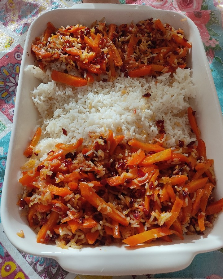 هویج پلو با مرغ
