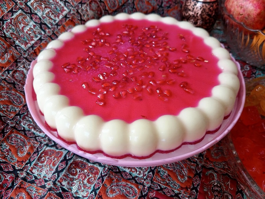 کرم انار و پاستیل