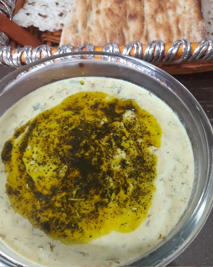 دوستان عزیزم سلام از آخرین روزهای پاییز ۱۴۰۴ با این خوشمزه@ آش کشک جو 