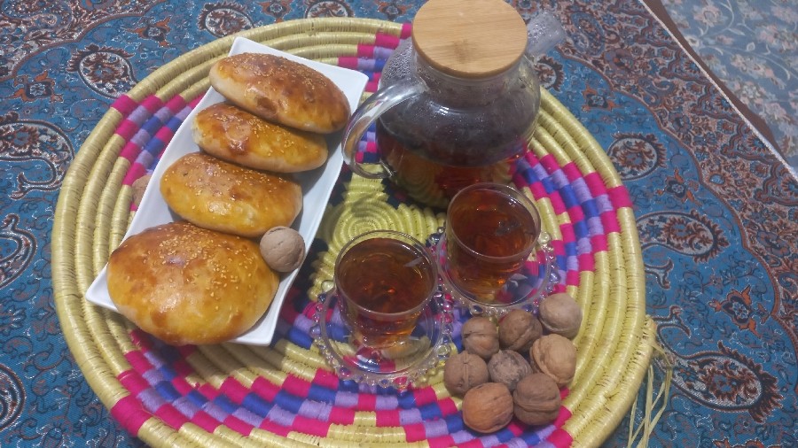 نان مغز دار گردویی 